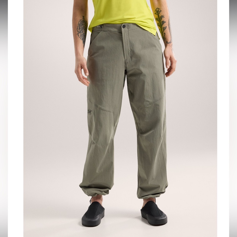 NWOT Arc’teryx Clarkia Wide Leg Pant - 6R